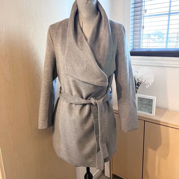 H&M Size 8 Coat - Picture 2 of 4